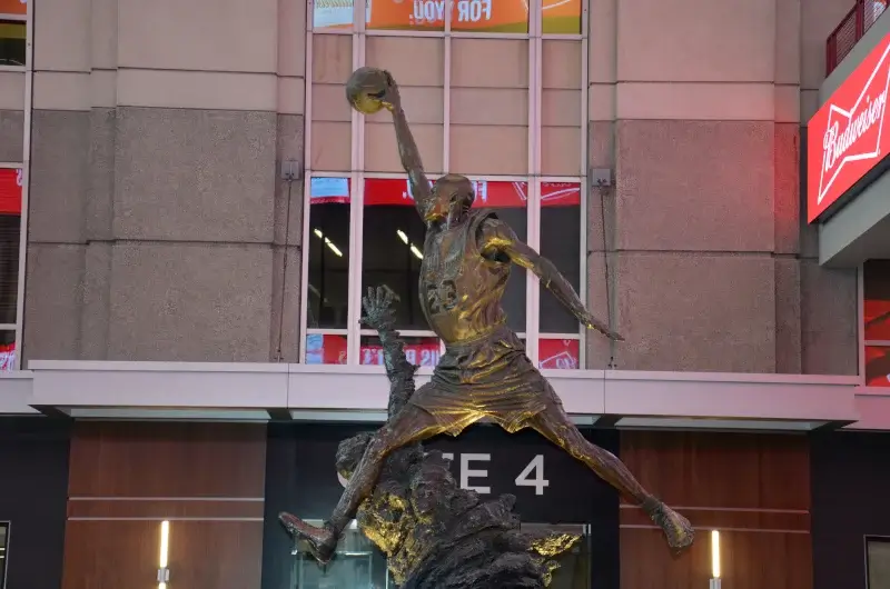 Estatua Michael Jordan United Center Chicago NBA
